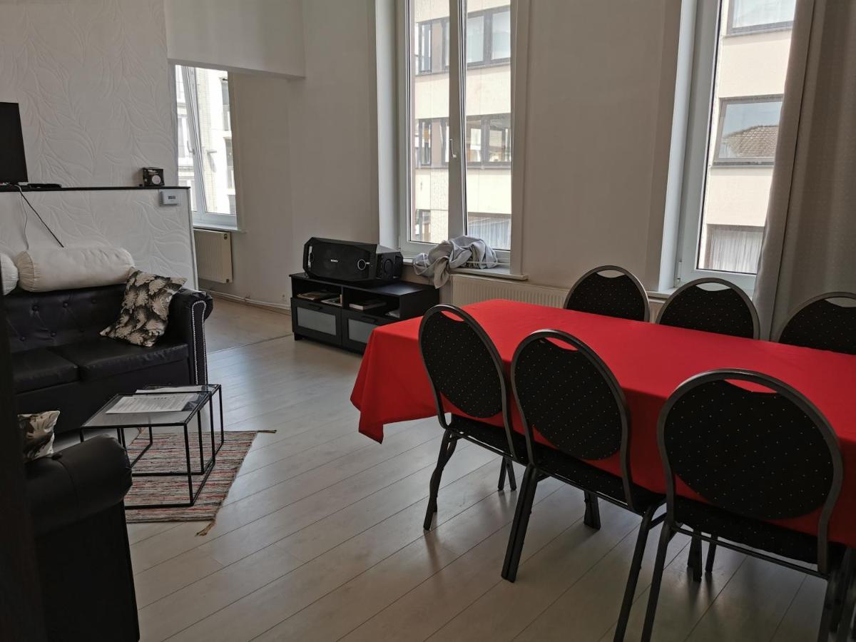 Ostend Backpackers Lodge מראה חיצוני תמונה